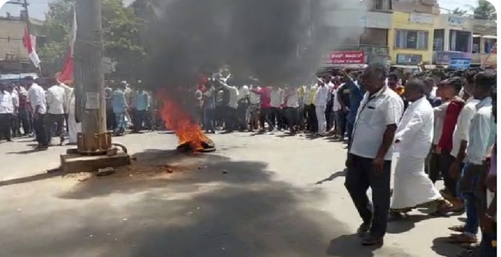 ಒಳಮೀಸಲಾತಿ ಜಾರಿ ವಿರೋಧಿಸಿ ಪ್ರತಿಭಟನೆ – ಯಡಿಯೂರಪ್ಪ ನಿವಾಸದ ಮೇಲೆ ಕಲ್ಲು ತೂರಾಟ