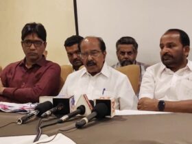 ಬಜರಂಗದಳ ನಿಷೇಧಿಸುವ ಪ್ರಸ್ತಾಪ ನಮ್ಮ ಮುಂದಿಲ್ಲ :ಮಾಜಿ ಸಿಎಂ ವೀರಪ್ಪ ಮೊಯ್ಲಿ  ಸ್ಪಷ್ಟನೆ