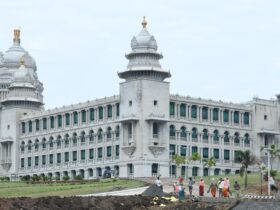 ಅಧಿವೇಶನ ಮೊದಲ ದಿನವೇ ಸಾಲು ಸಾಲು ಪ್ರತಿಭಟನೆ