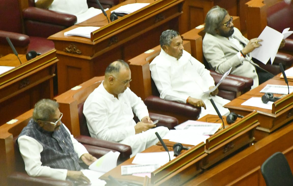 *ಹೊಸ ನ್ಯಾಯಬೆಲೆ ಅಂಗಡಿಗೆ ಮಂಜೂರಾತಿ; ಗ್ರಾಮಗಳಲ್ಲಿ ಉಪ ಕೇಂದ್ರ ತೆರೆದು ಆಹಾರ ಧಾನ್ಯ ಹಂಚಿಕೆಗೆ ಕ್ರಮ: ಸಚಿವ ಕೆ.ಹೆಚ್.ಮುನಿಯಪ್ಪ*