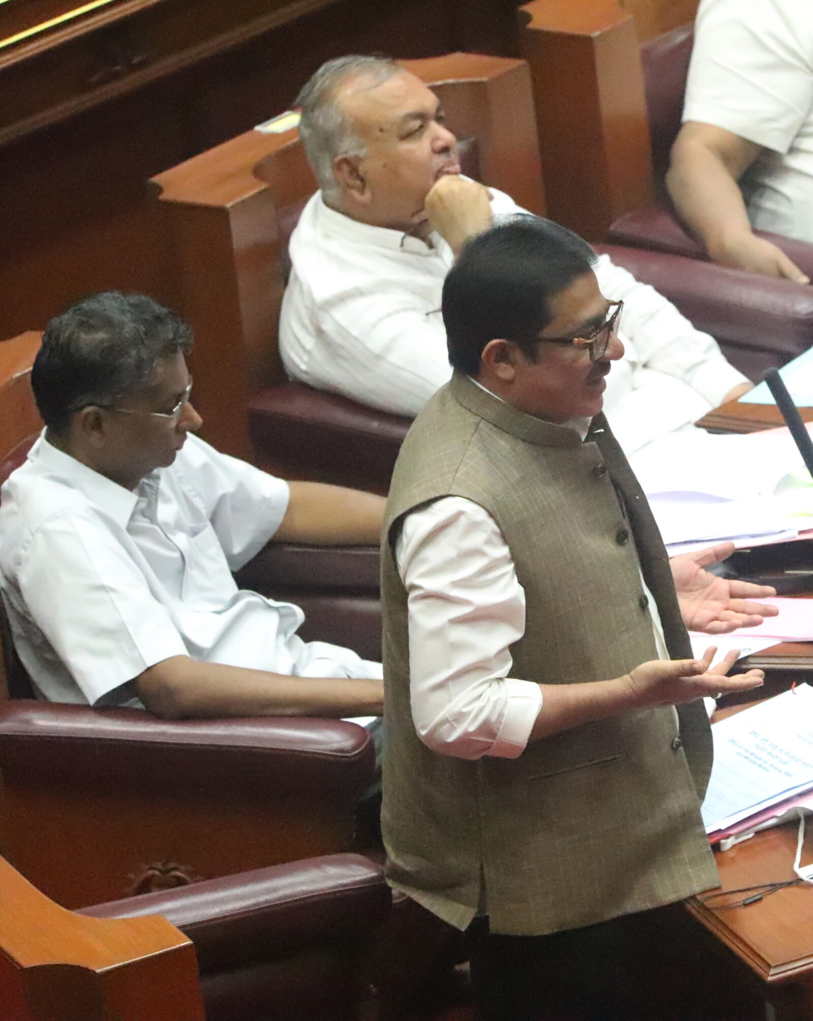 ಅಲ್ಪಸಂಖ್ಯಾತರ ವಸತಿ ನಿಲಯಗಳಿಗೆ ಮೂಲಭೂತ ಸೌಕರ್ಯ ಕಲ್ಪಿಸಲು ಟೆಂಡರ್ ಕರೆಯಲಾಗಿದೆ: ಜಮೀರ್ ಅಹ್ಮದ ಖಾನ್ ಅಲ್ಪಸಂಖ್ಯಾತರ ವಸತಿ ನಿಲಯಗಳಿಗೆ ಮೂಲಭೂತ ಸೌಕರ್ಯ ಕಲ್ಪಿಸಲು ಟೆಂಡರ್ ಕರೆಯಲಾಗಿದೆ: ಜಮೀರ್ ಅಹ್ಮದ ಖಾನ್