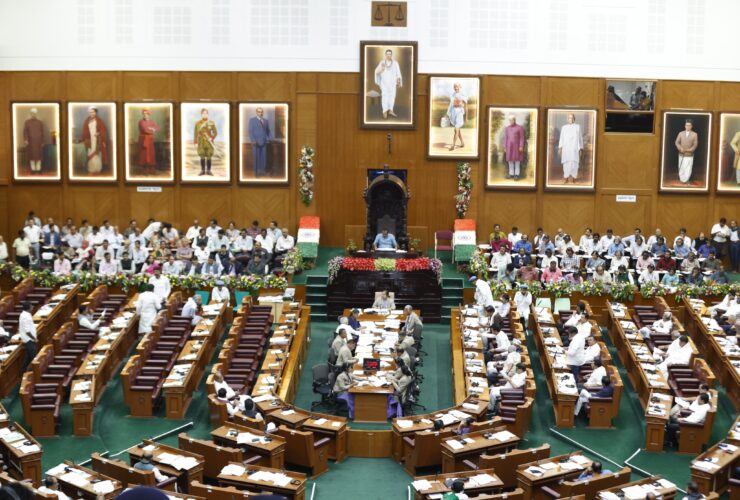 ನರೇಗಾ ಯೋಜನೆಯಡಿ ತಡೆಗೋಡೆ ನಿರ್ಮಾಣಕ್ಕೆ ನಿರ್ಬಂಧವಿಲ್ಲ: ಸಚಿವ ಪ್ರಿಯಾಂಕ್ ಖರ್ಗೆ ನರೇಗಾ ಯೋಜನೆಯಡಿ ತಡೆಗೋಡೆ ನಿರ್ಮಾಣಕ್ಕೆ ನಿರ್ಬಂಧವಿಲ್ಲ: ಸಚಿವ ಪ್ರಿಯಾಂಕ್ ಖರ್ಗೆ