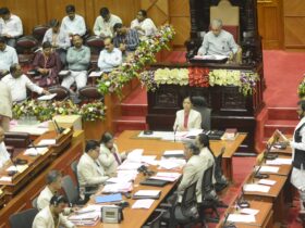 ವಿಲೀನ ಆದರೂ ಕೈಮಗ್ಗ ನೇಕಾರರ ಕಾರ್ಯಕ್ರಮ ಮುಂದುವರಿಕೆ ವಿಲೀನ ಆದರೂ ಕೈಮಗ್ಗ ನೇಕಾರರ ಕಾರ್ಯಕ್ರಮ ಮುಂದುವರಿಕೆ