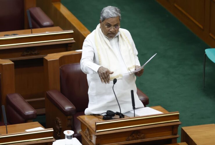 ಶ್ಯಾಮನೂರು ಶಿವಶಂಕರಪ್ಪ ಅವರ ನಿಧನಕ್ಕೆ ಸದನದಲ್ಲಿ ಮುಖ್ಯಮಂತ್ರಿಗಳ ಸಂತಾಪ ಶ್ಯಾಮನೂರು ಶಿವಶಂಕರಪ್ಪ ಅವರ ನಿಧನಕ್ಕೆ ಸದನದಲ್ಲಿ ಮುಖ್ಯಮಂತ್ರಿಗಳ ಸಂತಾಪ