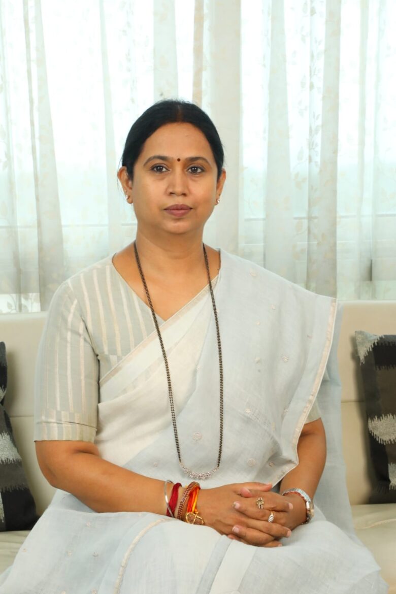 ಹಿರಿಯ ನಾಗರಿಕರಿಗಾಗಿಯೇ ಜನ್ಮದಿನ ಸಮರ್ಪಣೆ — ಅಪರೂಪದ ಕಾರ್ಯಕ್ರಮ  ಮಾನವೀಯ ಮೌಲ್ಯಗಳಿಗೆ ಹೊಸ ಅರ್ಥ ಕೊಟ್ಟ ಸಚಿವೆ ಲಕ್ಷ್ಮೀ ಹೆಬ್ಬಾಳಕರ್